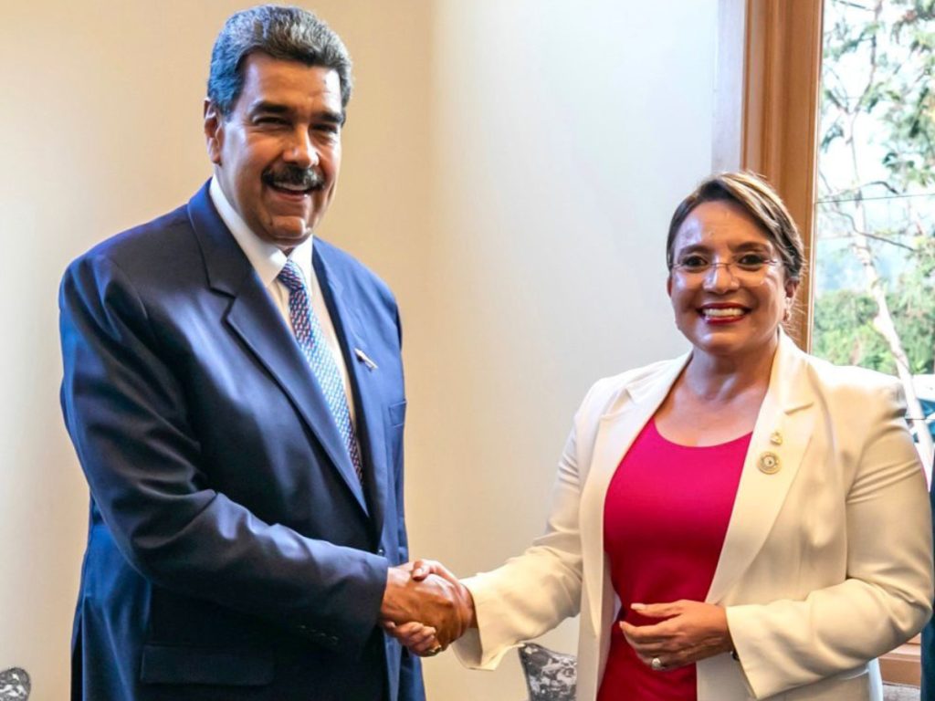 Xiomara Castro defiende a Nicolás Maduro en tiempos de conflictos internacionales