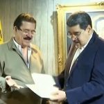 Manuel Zelaya bajo la lupa: extradición y los señalamientos de Hugo “El Pollo” Carvajal Manuel Zelaya bajo la lupa: extradición y los señalamientos de Hugo “El Pollo” Carvajal