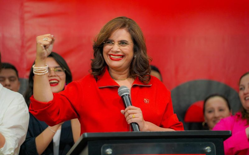 Rixi Moncada ve su popularidad caer antes de las elecciones en Honduras
