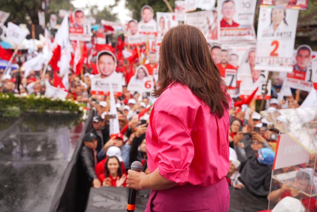Honduras: LIBRE enfrenta caída en encuestas y tensiones institucionales